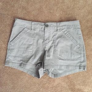 Dark tan/khaki casual shorts